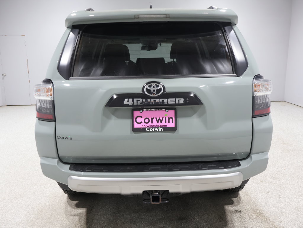 Used 2023 Toyota 4Runner TRD Off-Road Premium w/ Moonroof Package AWD/4WD image 3