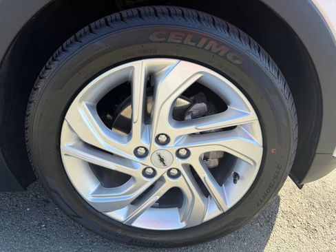 Used 2022 Chevrolet Bolt LT image 45