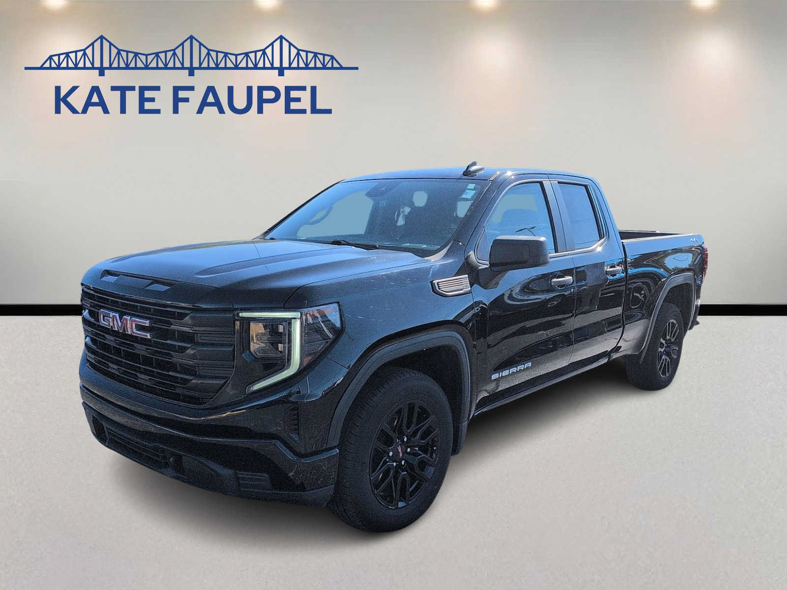 Used 2023 GMC Sierra 1500 Pro w/ Graphite Edition AWD/4WD image 3