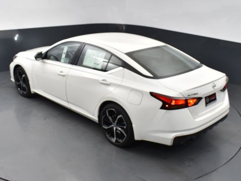 New 2025 Nissan Altima 2.5 SR image 48