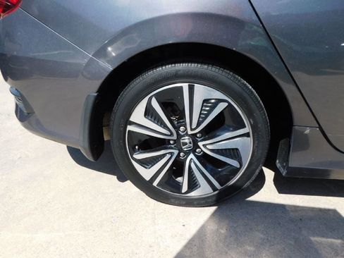 Used 2017 Honda Civic EX-L image 9