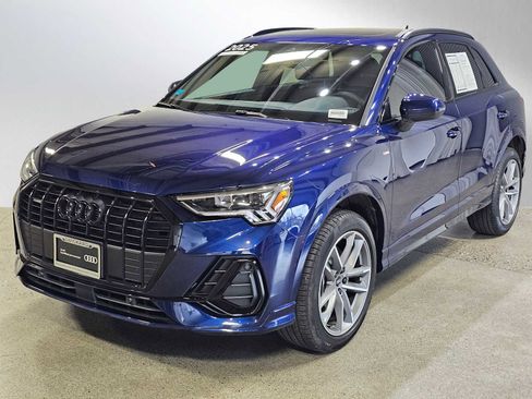 Certified 2025 Audi Q3 2.0T Premium w/ Convenience Package image 7