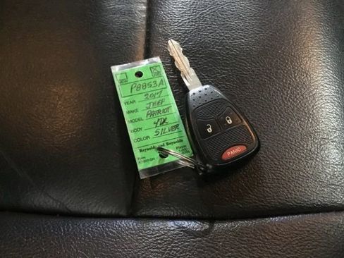 Used 2017 Jeep Patriot Sport image 44