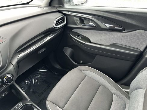 Used 2023 Chevrolet TrailBlazer LT image 31