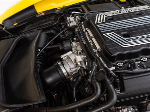 Used 2018 Chevrolet Corvette Z06 RWD image 74