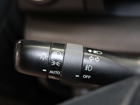 Used 2018 Toyota Tundra SR5 w/ TRD Off Road Package AWD/4WD image 48