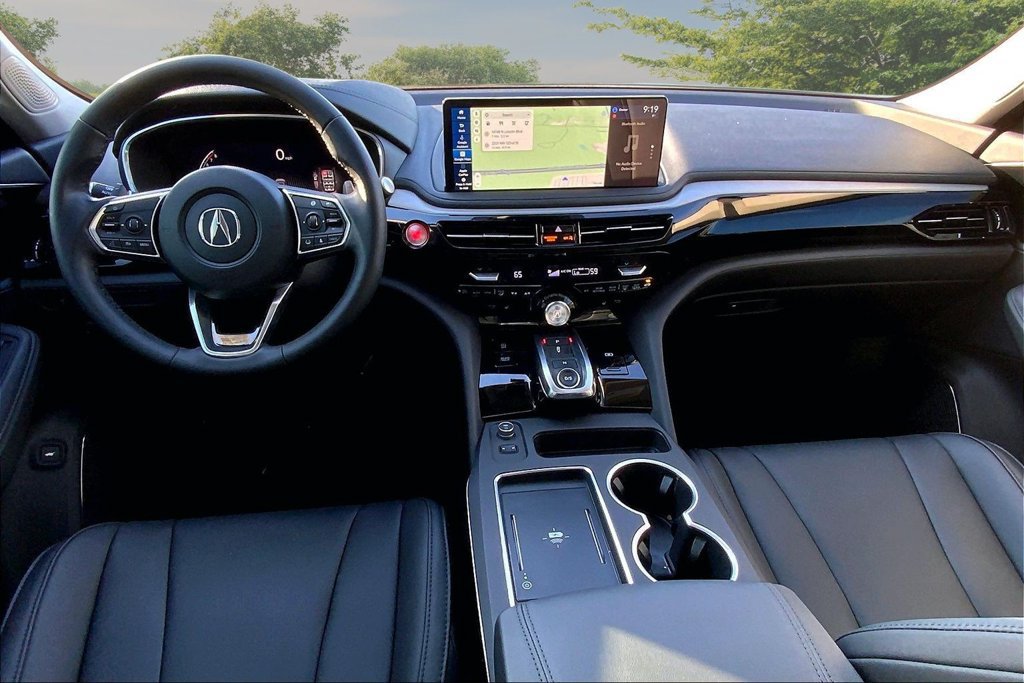 Used 2025 Acura MDX SH-AWD image 7