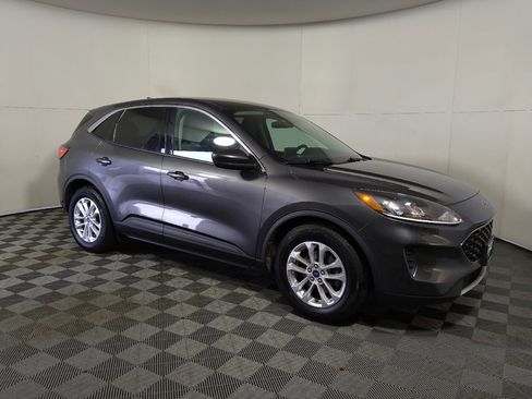 Used 2020 Ford Escape SE FWD image 11