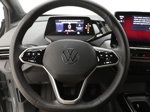 Used 2023 Volkswagen ID.4 Pro image 17