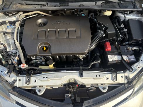 Used 2017 Toyota Corolla SE FWD image 26