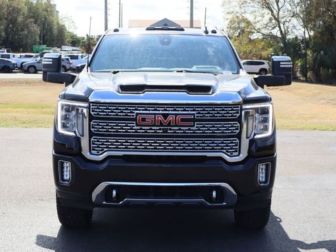 Used 2023 GMC Sierra 2500 Denali w/ Denali Black Diamond Edition image 3