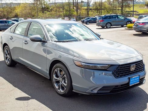 New 2026 Honda Accord EX-L image 4