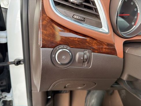 Used 2015 Buick Encore Premium image 25