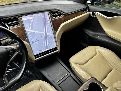 Used 2016 Tesla Model S 75D image 17
