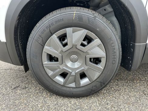 New 2026 Nissan Kicks S w/ Charging Package FWD image 11