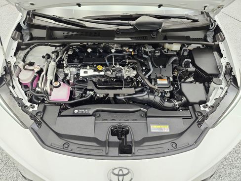 Used 2024 Toyota Prius Prime FWD image 16