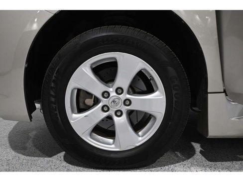 Used 2015 Toyota Sienna LE FWD image 12