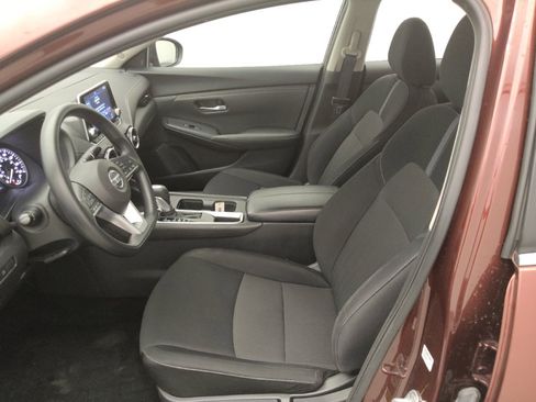 Used 2023 Nissan Sentra SV FWD image 17