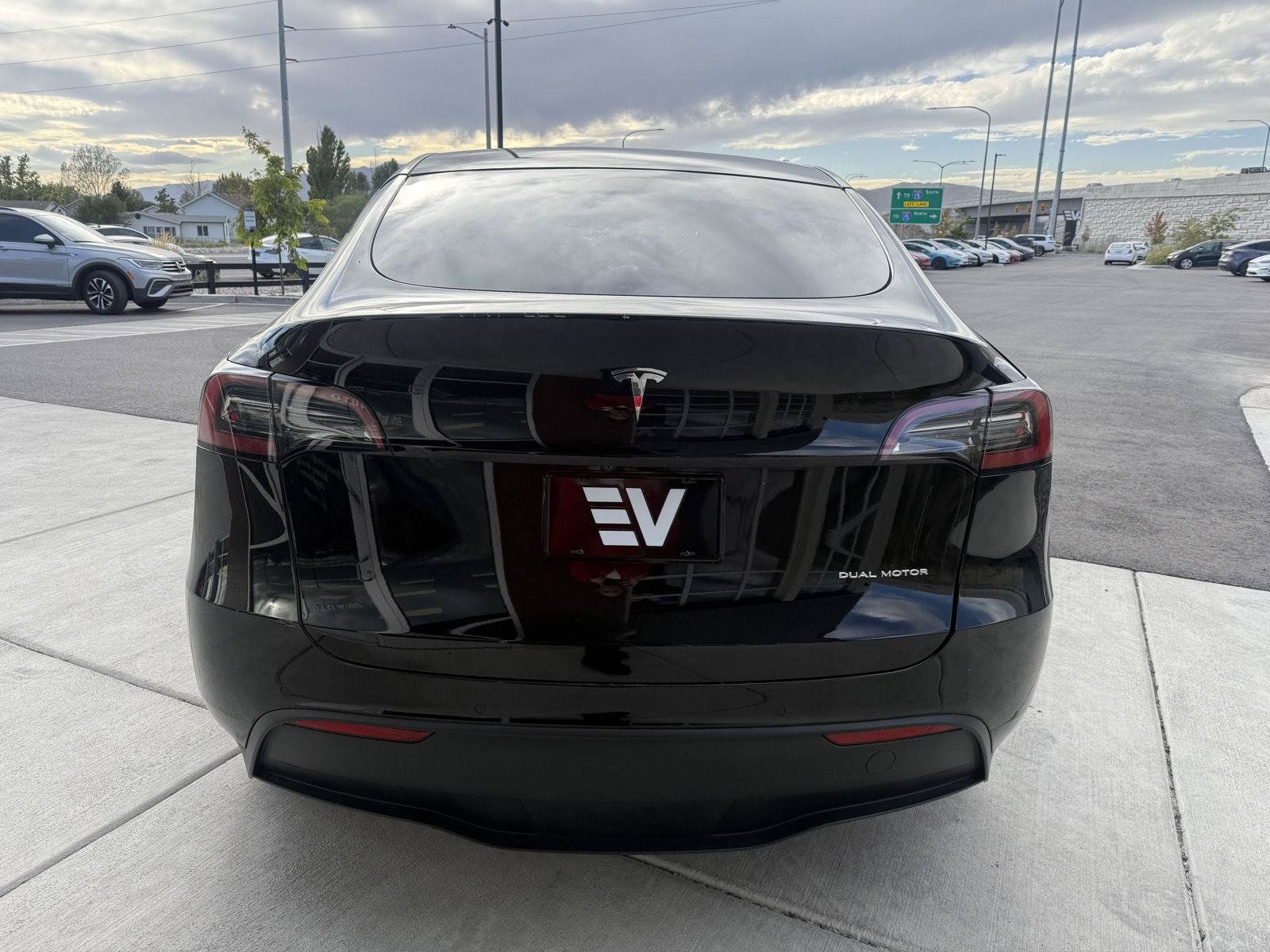 Used 2022 Tesla Model Y Long Range AWD/4WD image 7
