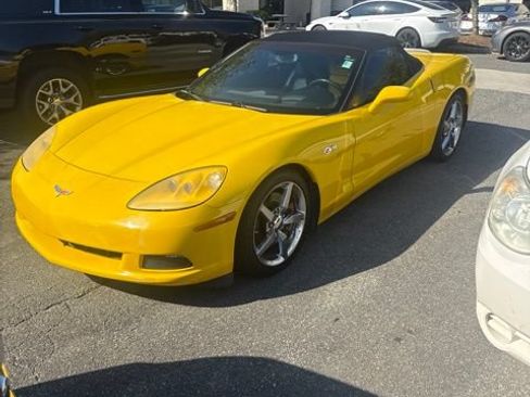 Used 2005 Chevrolet Corvette Convertible w/ Preferred Equipment Group RWD image 4