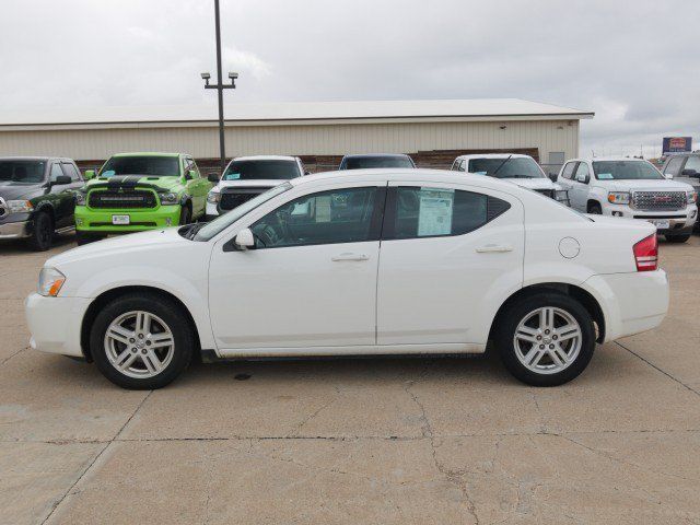 Used 2010 Dodge Avenger Express FWD image 3