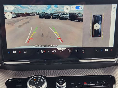 New 2026 Ford Expedition Active AWD/4WD image 17