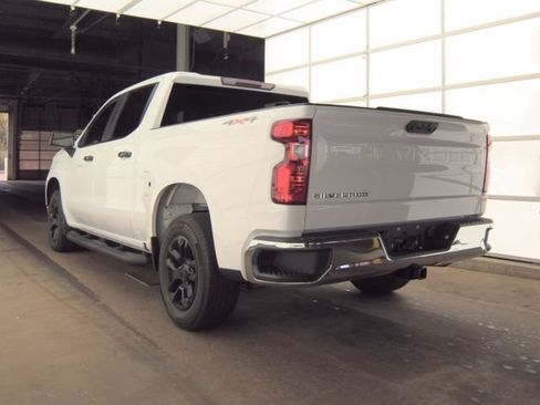 Used 2025 Chevrolet Silverado 1500 LT AWD/4WD image 5