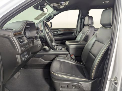 Used 2023 Chevrolet Suburban Premier image 81