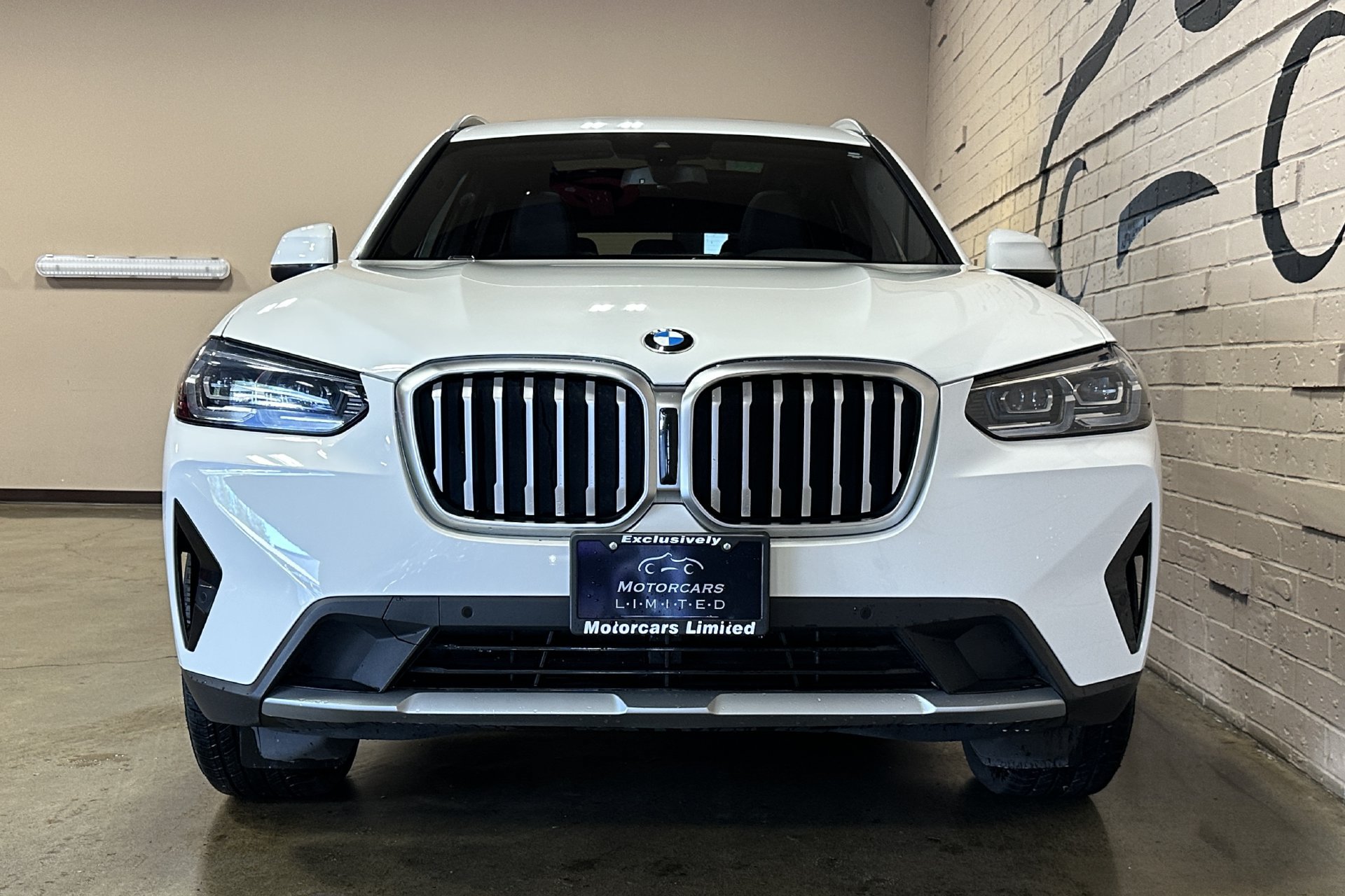 Used 2024 BMW X3 xDrive30i AWD/4WD image 4