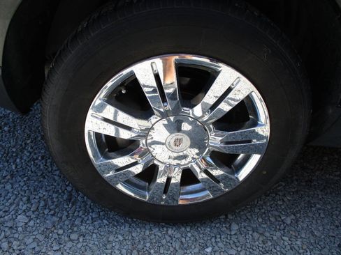 Used 2012 Cadillac SRX Luxury FWD image 32