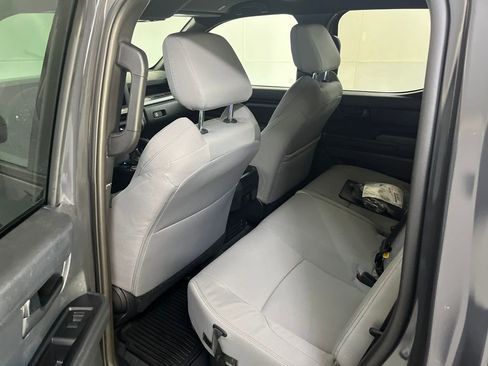 Used 2025 Toyota Tacoma SR5 image 23