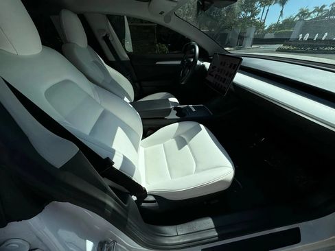 Used 2021 Tesla Model 3 Performance AWD/4WD image 6