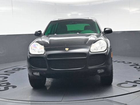 Used 2005 Porsche Cayenne Turbo image 5