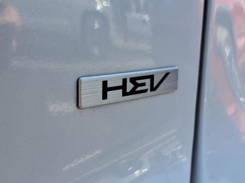Used 2024 Kia Niro EX FWD image 31