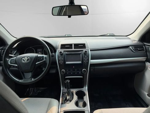 Used 2016 Toyota Camry SE FWD image 13