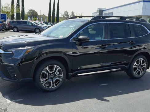New 2026 Subaru Ascent Limited AWD/4WD image 5