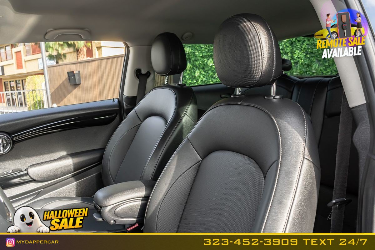 Used 2021 MINI Cooper 2-Door Hardtop w/ 6.5" Touchscreen Package FWD image 12