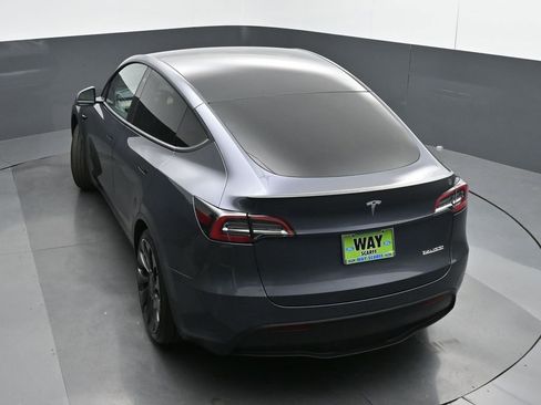 Used 2022 Tesla Model Y Performance AWD/4WD image 39