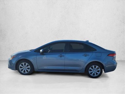 Certified 2022 Toyota Corolla LE image 5