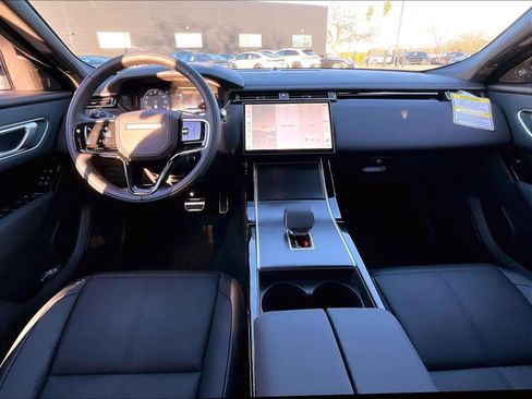 New 2026 Land Rover Range Rover Velar Dynamic SE AWD/4WD image 7