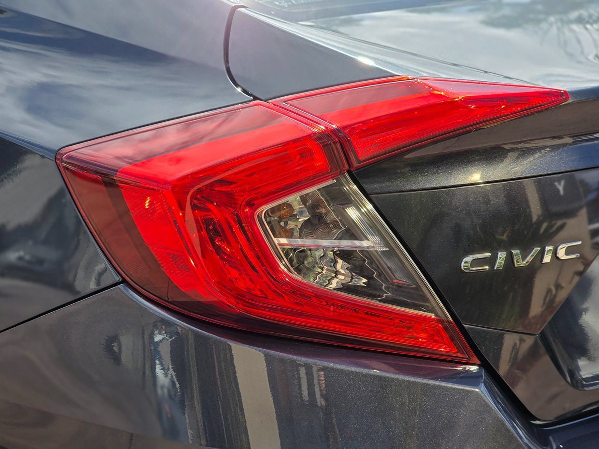 Used 2016 Honda Civic EX image 10