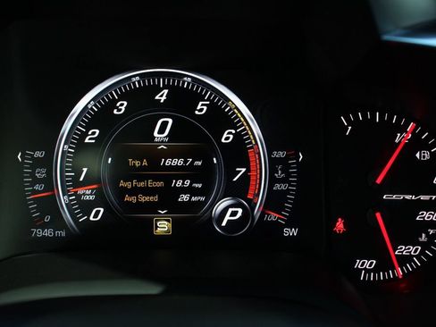 Used 2018 Chevrolet Corvette Grand Sport RWD image 27