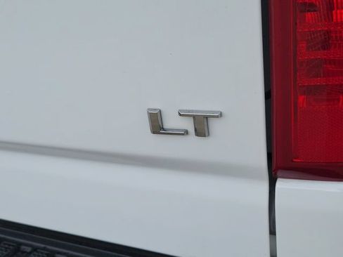 Used 2025 Chevrolet Silverado 2500 LT w/ Convenience Package AWD/4WD image 6