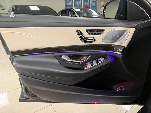 Used 2018 Mercedes-Benz S 560 4MATIC Sedan image 9
