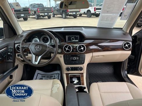 Used 2015 Mercedes-Benz GLK 350 2WD image 30