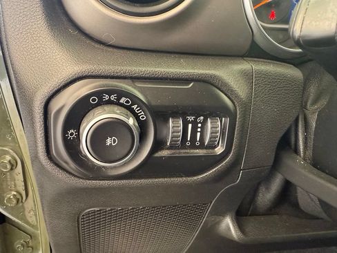 Used 2020 Jeep Wrangler Unlimited Sport S w/ Sun And Sound Package AWD/4WD image 17