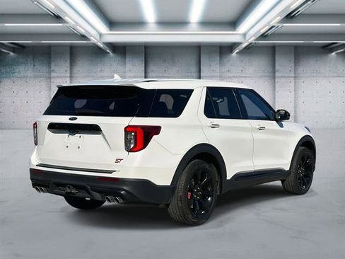 Used 2022 Ford Explorer ST w/ Equipment Group 401A image 5