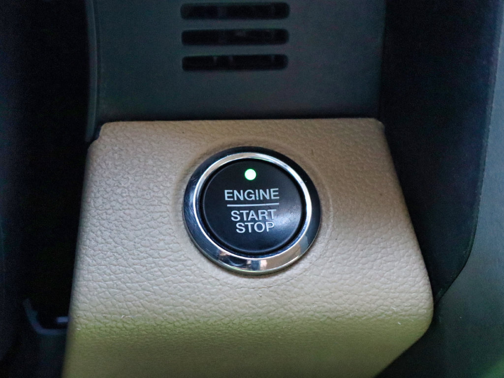 Used 2016 Ford F150 Lariat AWD/4WD image 33