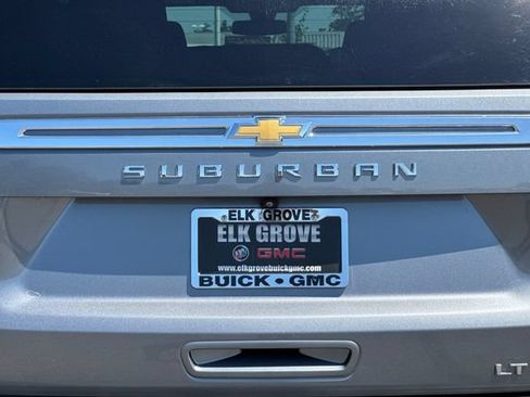 Used 2022 Chevrolet Suburban LT AWD/4WD image 50