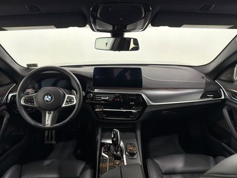 Certified 2023 BMW M550i xDrive w/ Executive Package image 29